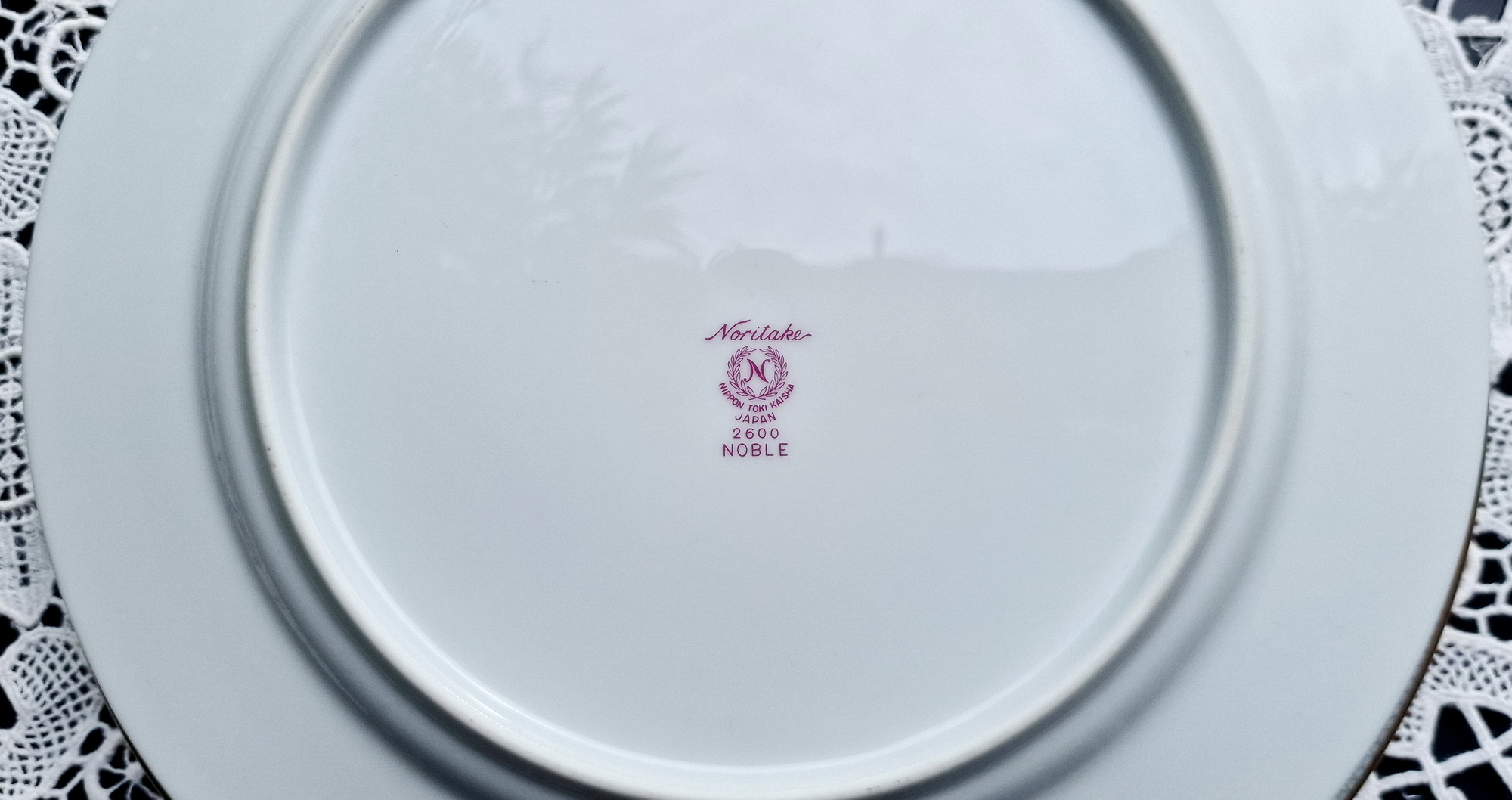 Vintage Noritake Dinner Plate Set for 4 – Noble 2600 Pattern